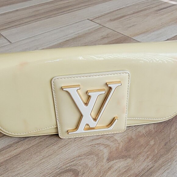 Louis Vuitton Sobe Champaigne Vernis  Patent Leather Clutch - Picture 1 of 13